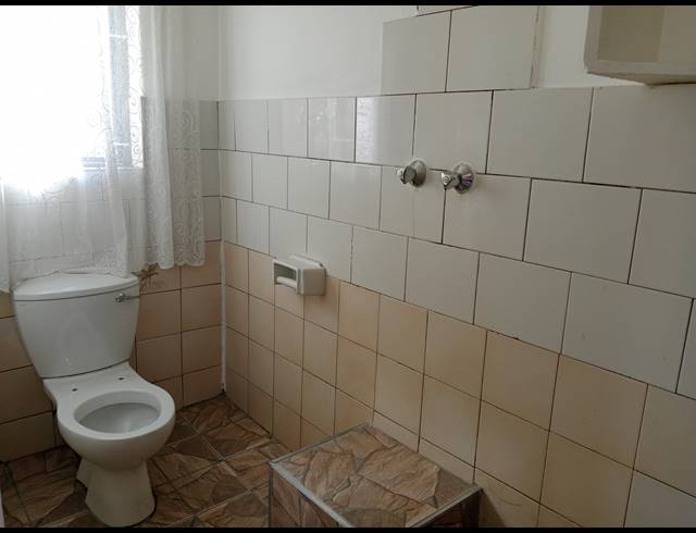 4 BEDROOM FREEHOLD FOR SALE IN MOUNTAIN RISE